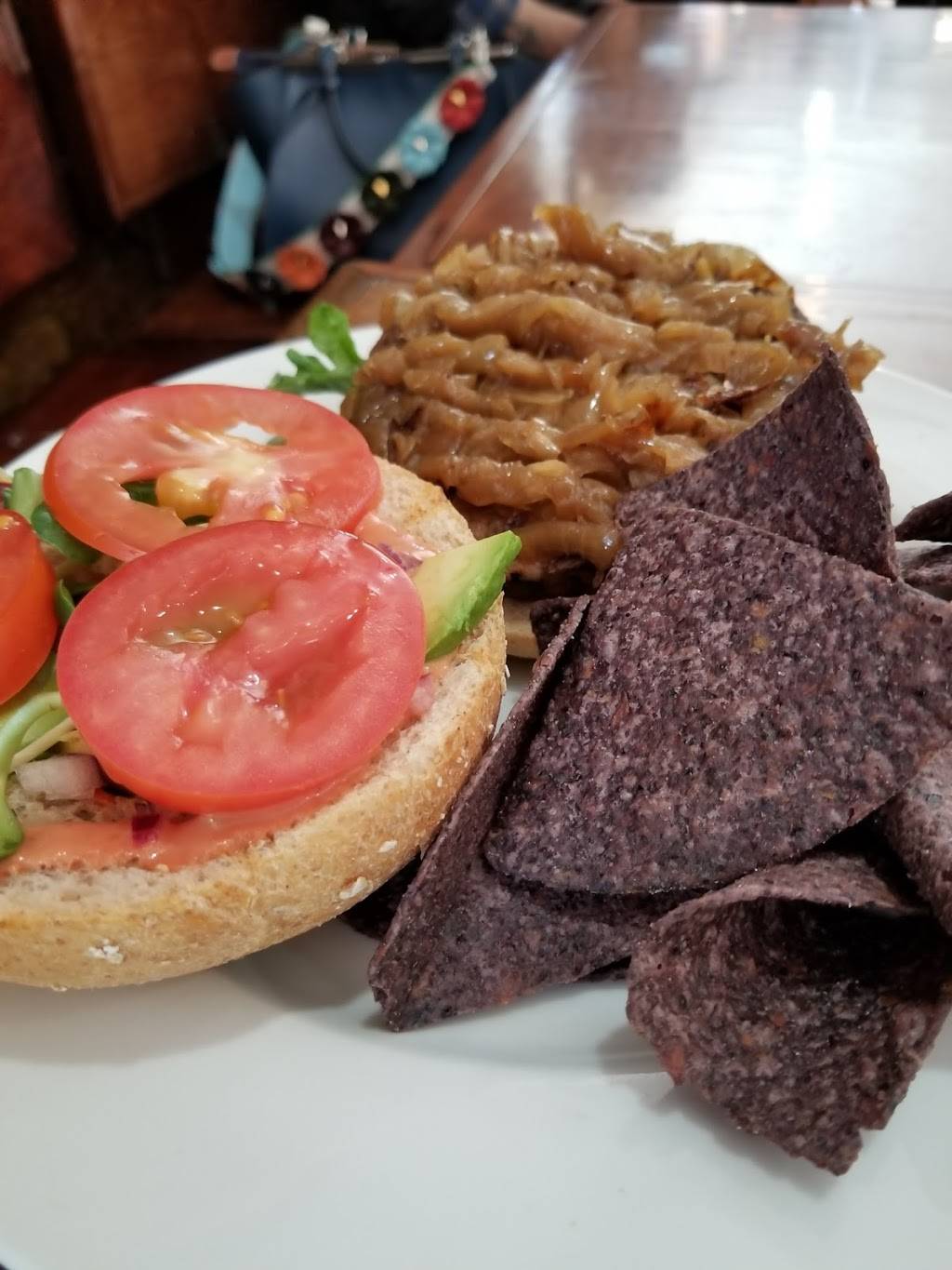 Subias | restaurant | 506 Jersey Ave, Jersey City, NJ 07302, USA | 2014327639 OR +1 201-432-7639