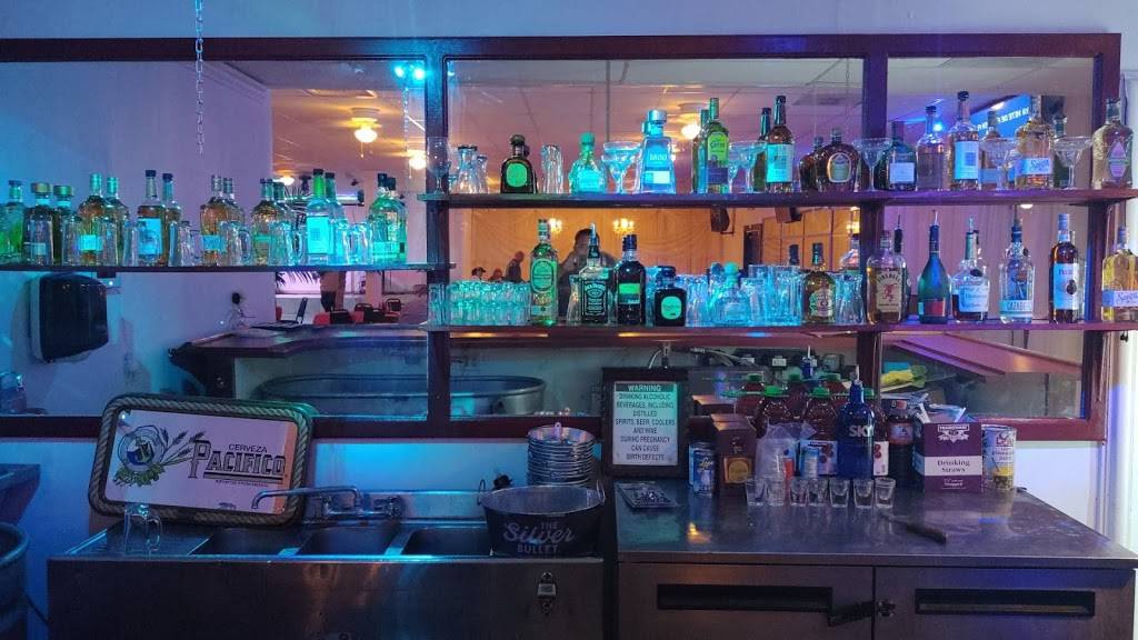 Mariscos El Tambor | restaurant | 4440 S 19th Ave, Phoenix, AZ 85041, USA | 6025658811 OR +1 602-565-8811