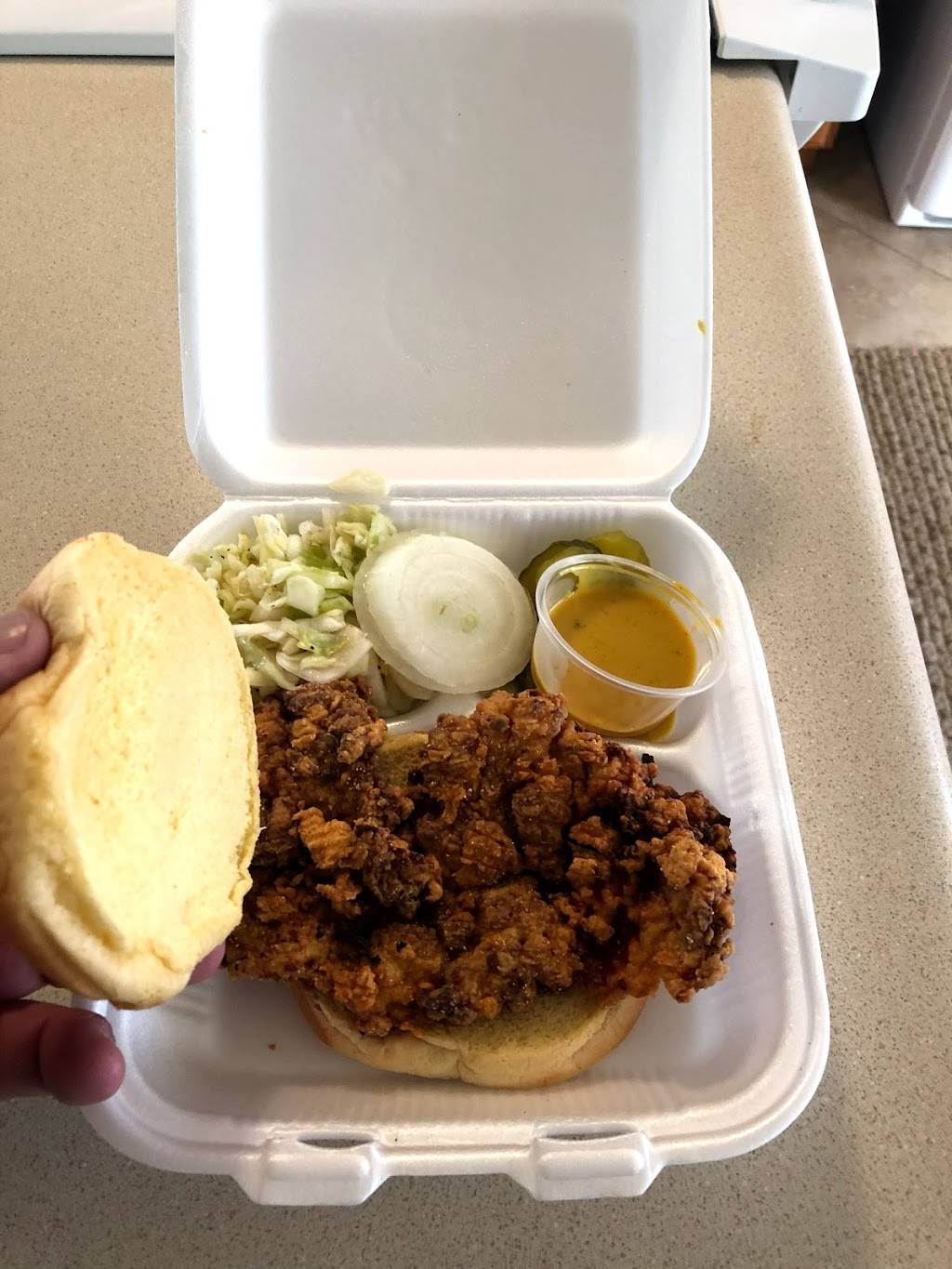 Knuckleheads Sports Bar & Grill | restaurant | 1717 N El Camino Real, San Clemente, CA 92672, USA | 9494922410 OR +1 949-492-2410