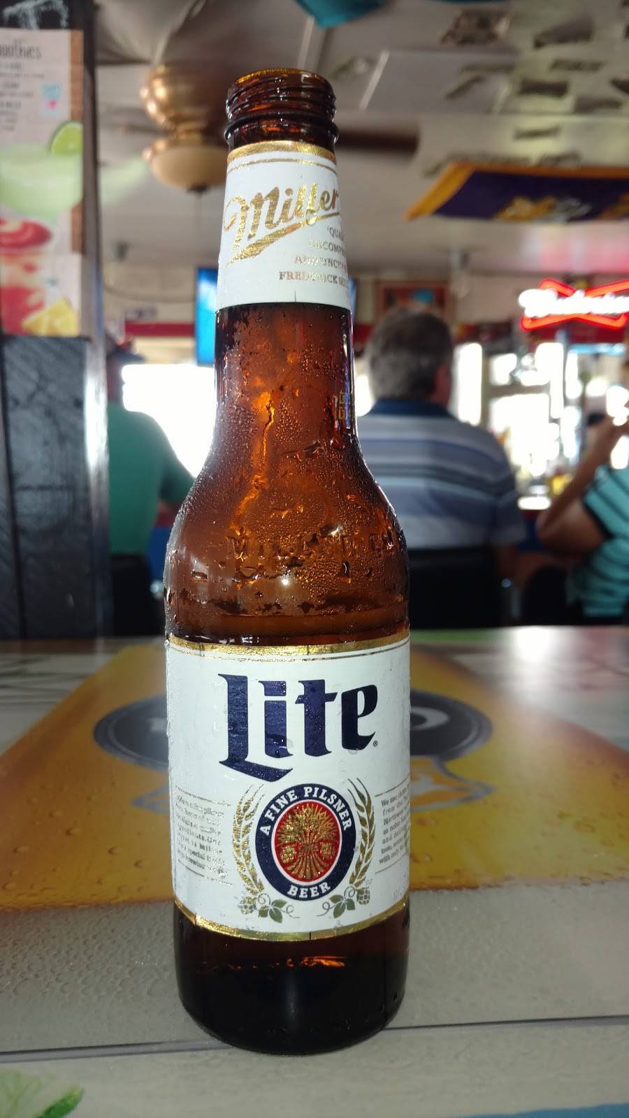 HardHeads | restaurant | 1035 State Hwy 87, Crystal Beach, TX 77650, USA | 4096841177 OR +1 409-684-1177