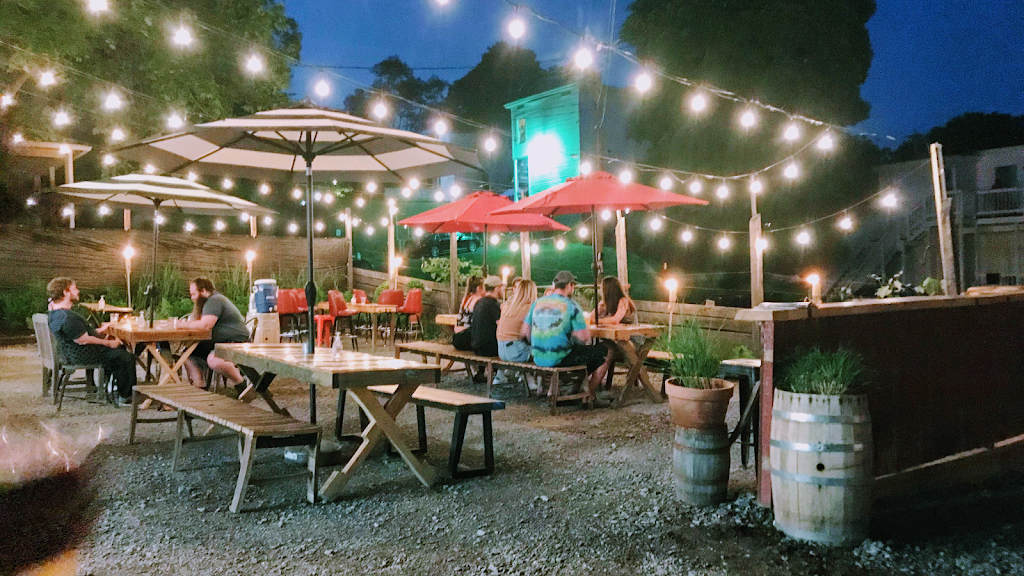 Subversive Malting + Brewing | restaurant | 96 W Bridge St, Catskill, NY 12414, USA | 5183031270 OR +1 518-303-1270