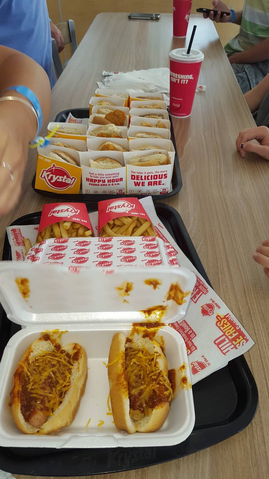 Krystal | restaurant | 1485 S 6th St, Macclenny, FL 32063, USA | 9042599711 OR +1 904-259-9711