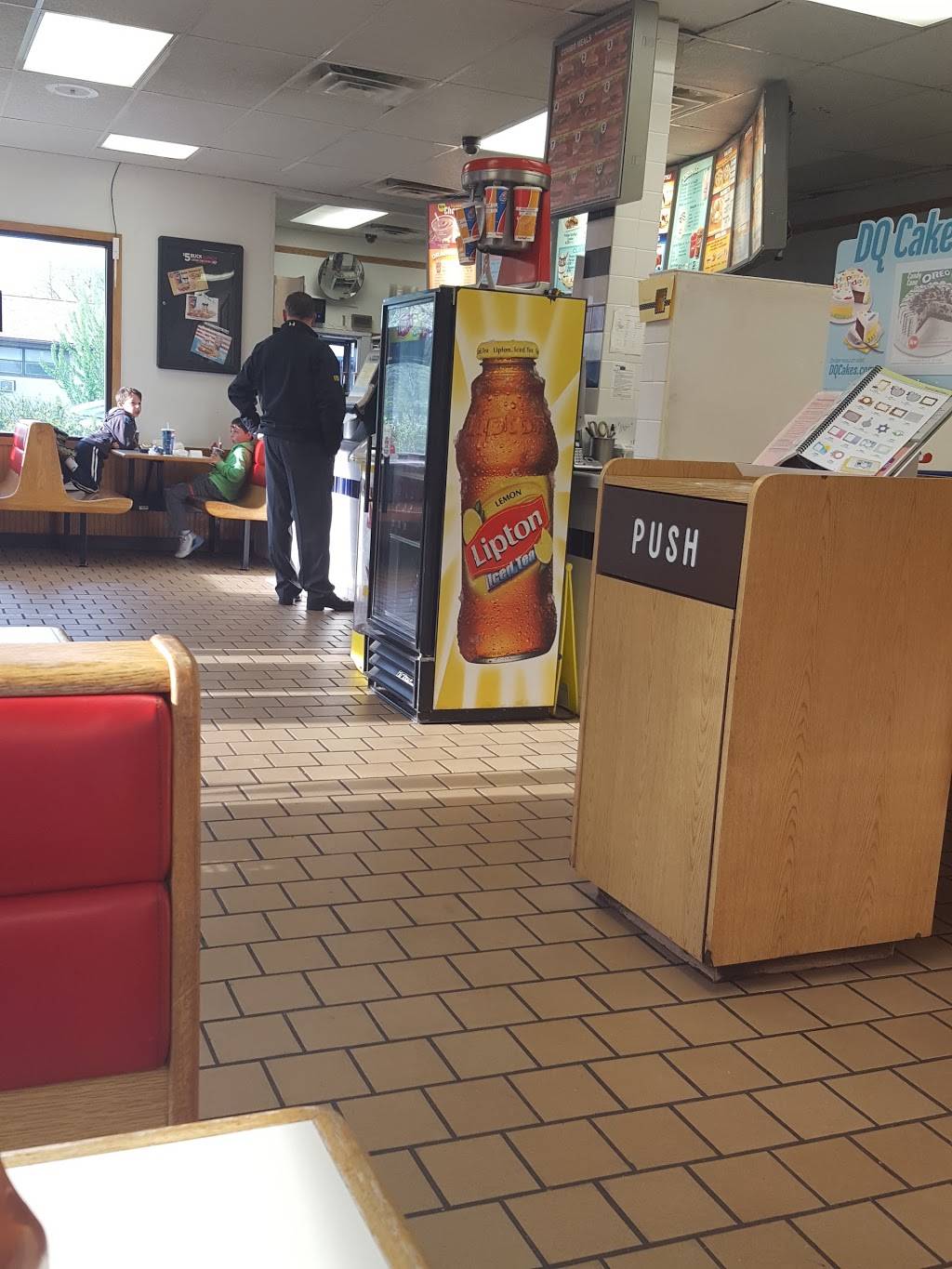 Dairy Queen | restaurant | 2825 Johnson Ave NW, Cedar Rapids, IA 52405, USA | 3193969681 OR +1 319-396-9681