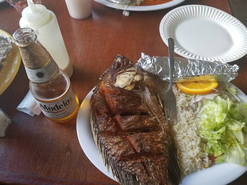 Mariscos Puerto Vallarta | restaurant | 7121 Monterey Rd, Gilroy, CA 95020, USA | 4088489700 OR +1 408-848-9700