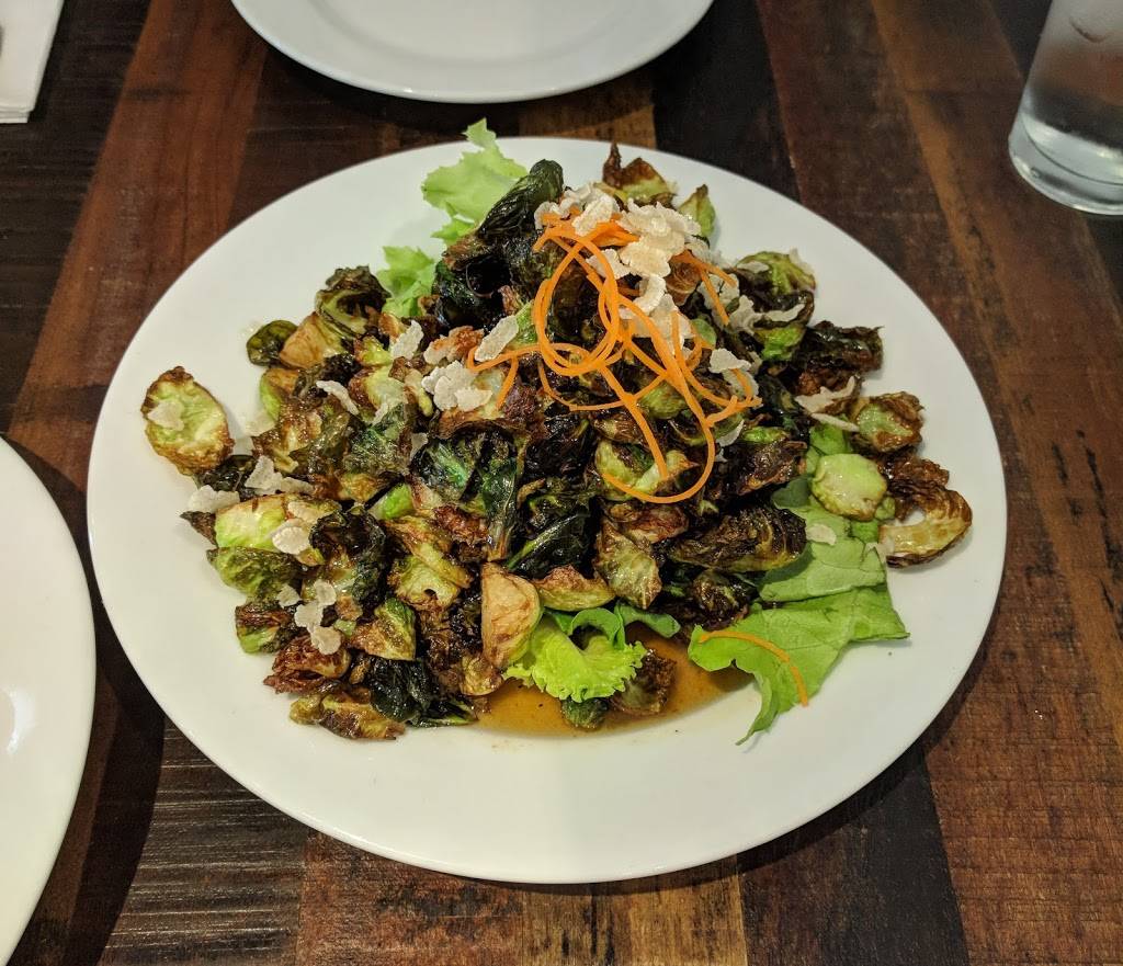 District Thai Restaurant | restaurant | 1057 N George St, York, PA 17404, USA | 7177473636 OR +1 717-747-3636