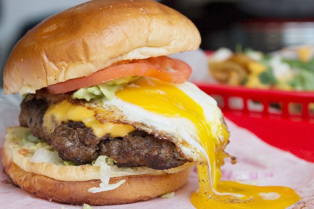 Mikkeys Retro Grill | restaurant | 5319 S Hyde Park Blvd, Chicago, IL 60615, USA | 7736758525 OR +1 773-675-8525