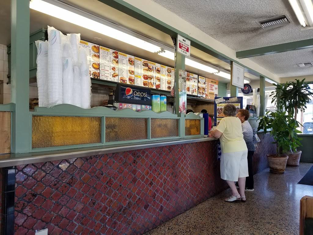 Teds Burgers | restaurant | 22000 S Main St, Carson, CA 90745, USA | 3108304412 OR +1 310-830-4412