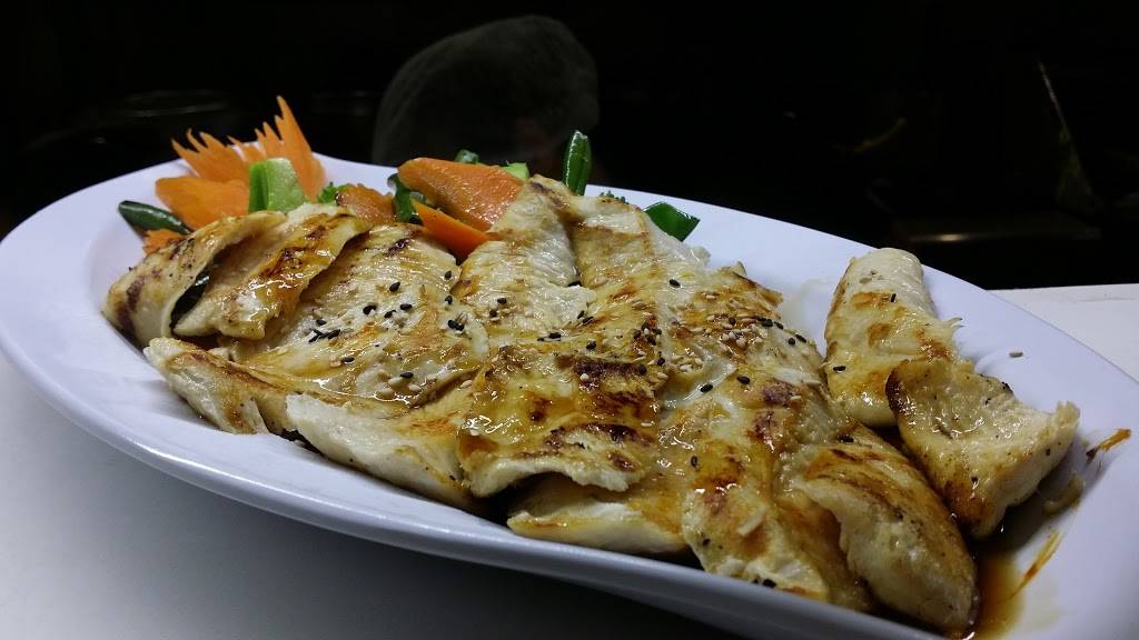 Thai Hana Restaurant & Sushi Bar | restaurant | 6729 Colonnade Ave # 105, Melbourne, FL 32940, USA | 3216363363 OR +1 321-636-3363