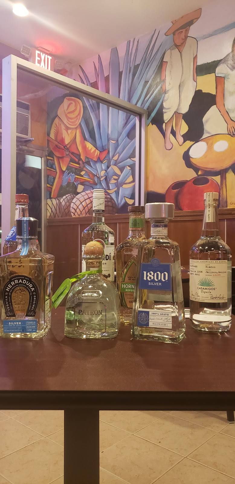 El Guapo Tacos & Tequila | restaurant | 52 E Old Country Rd, Mineola, NY 11501, USA | 5163079905 OR +1 516-307-9905