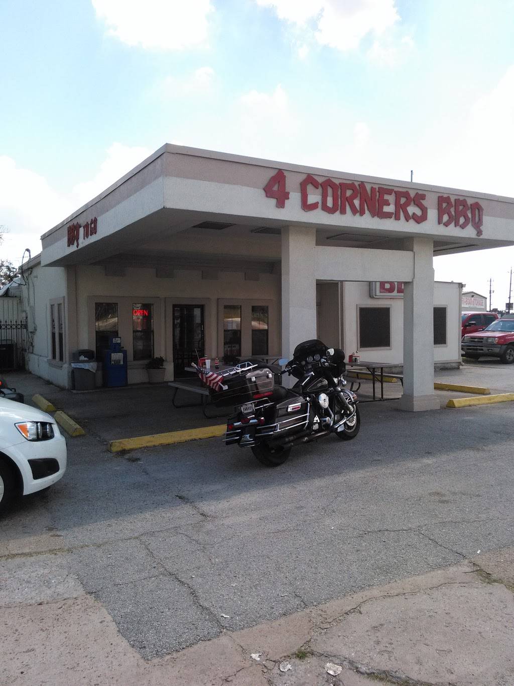 4 Corners BBQ | restaurant | 7735 Decker Dr, Baytown, TX 77520, USA | 2814247217 OR +1 281-424-7217
