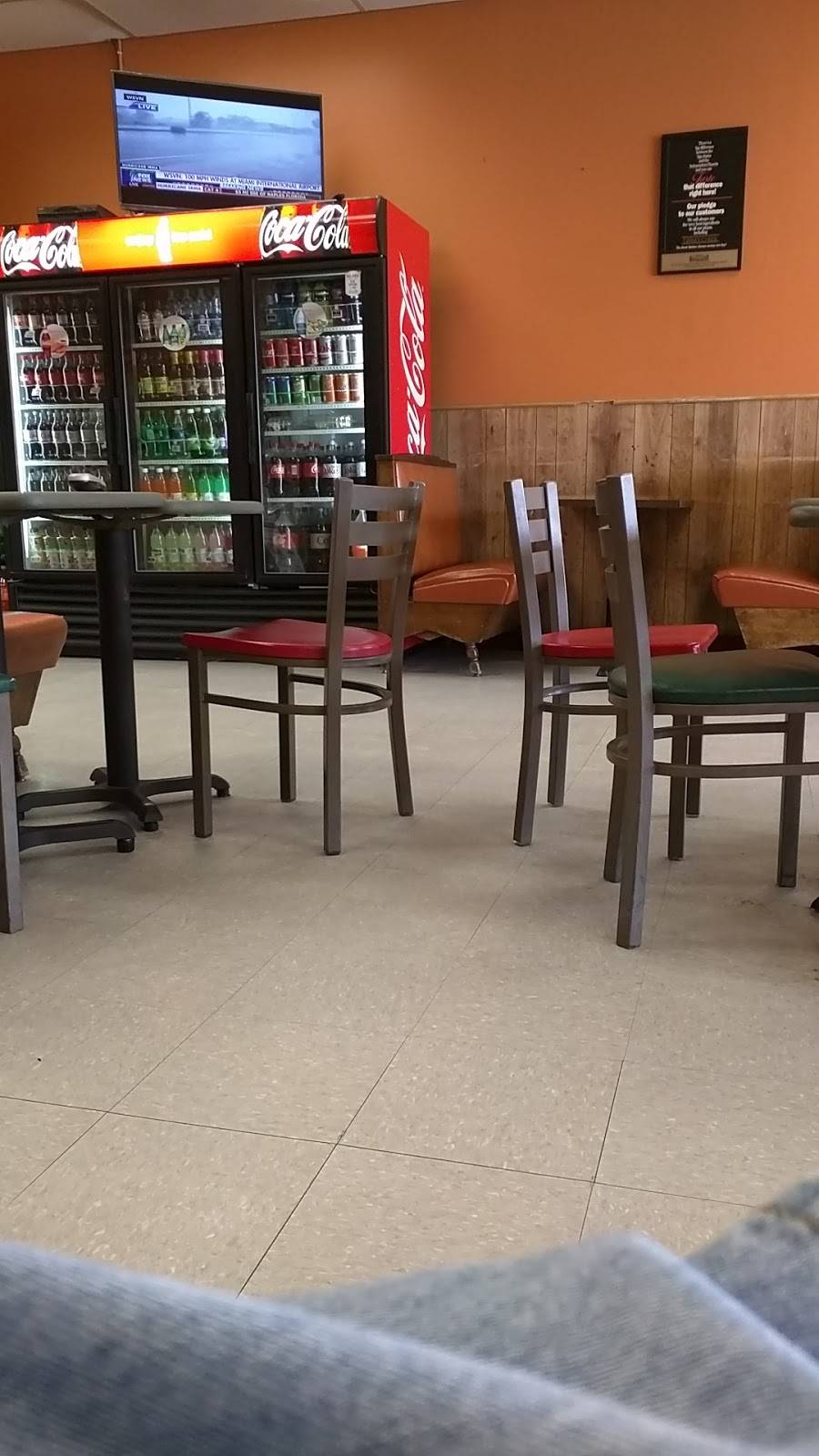 Crossroads Pizza | meal takeaway | 6 Merrill St #9, Salisbury, MA 01952, USA | 9784650555 OR +1 978-465-0555