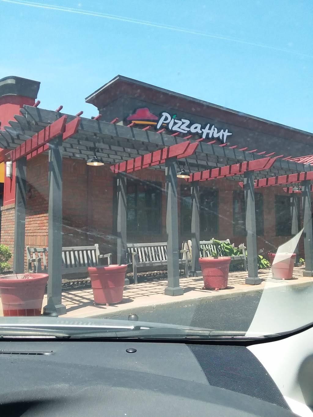 Pizza Hut | restaurant | 4525 Kent Rd, Stow, OH 44224, USA | 3306731692 OR +1 330-673-1692