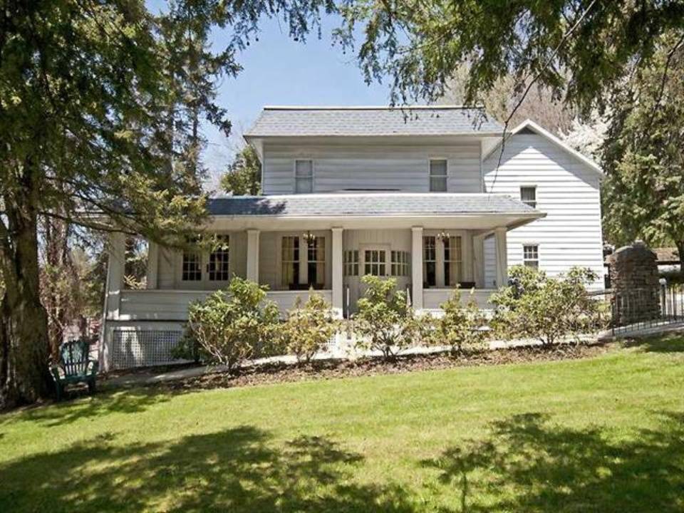 The Eastwood Inn | restaurant | 661 Old Lincoln Hwy E, Ligonier, PA 15658, USA | 7242386454 OR +1 724-238-6454