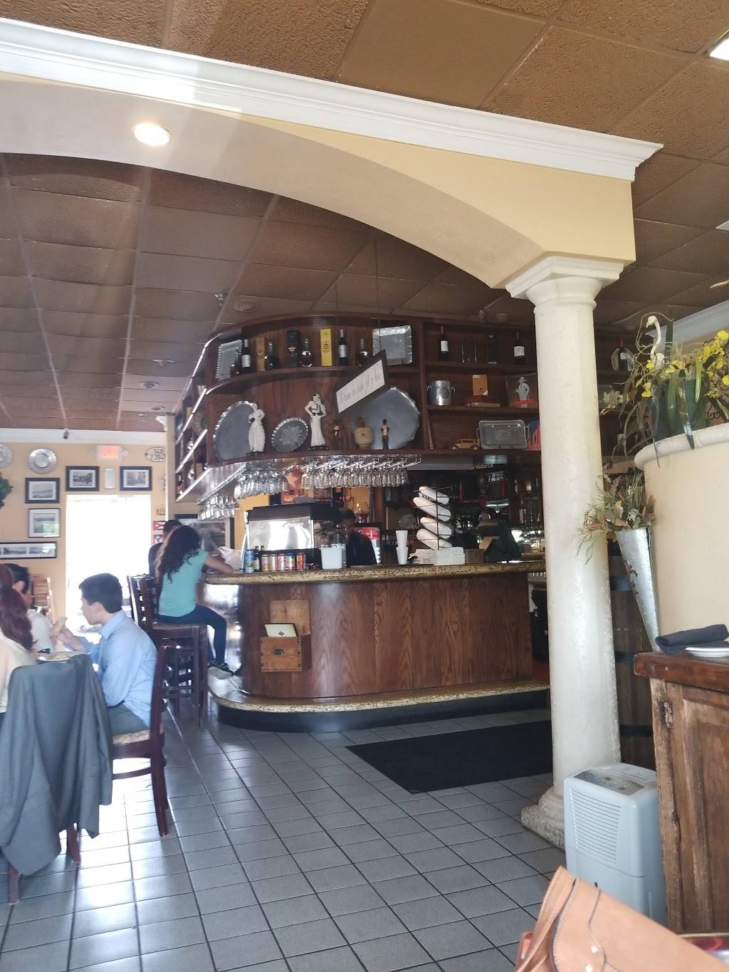 Cafe Piquet | restaurant | 5757 Bissonnet St, Bellaire, TX 77401, USA | 7136641031 OR +1 713-664-1031