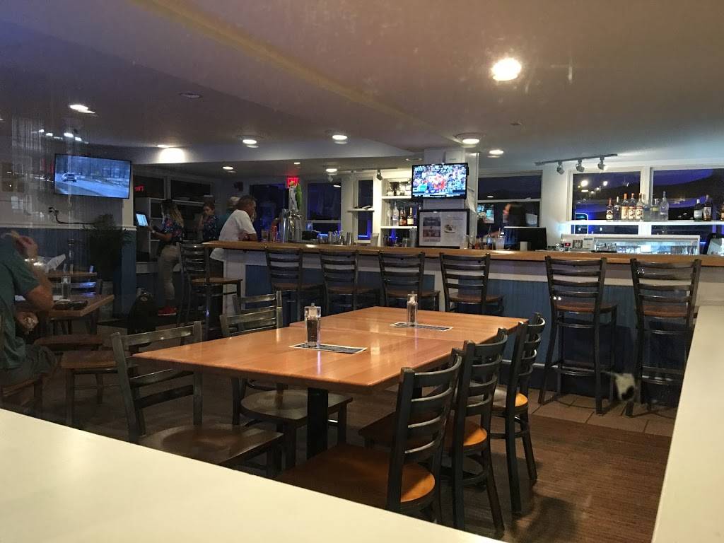 Kokomo’s Restaurant & Beach Bar | restaurant | 88 Hartford Ave Ext, Old Lyme, CT 06371, USA | 8603906403 OR +1 860-390-6403