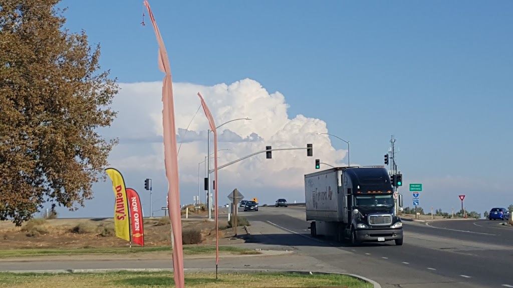 Jack in the Box | restaurant | 21958 CA-46, Lost Hills, CA 93249, USA | 6617972442 OR +1 661-797-2442