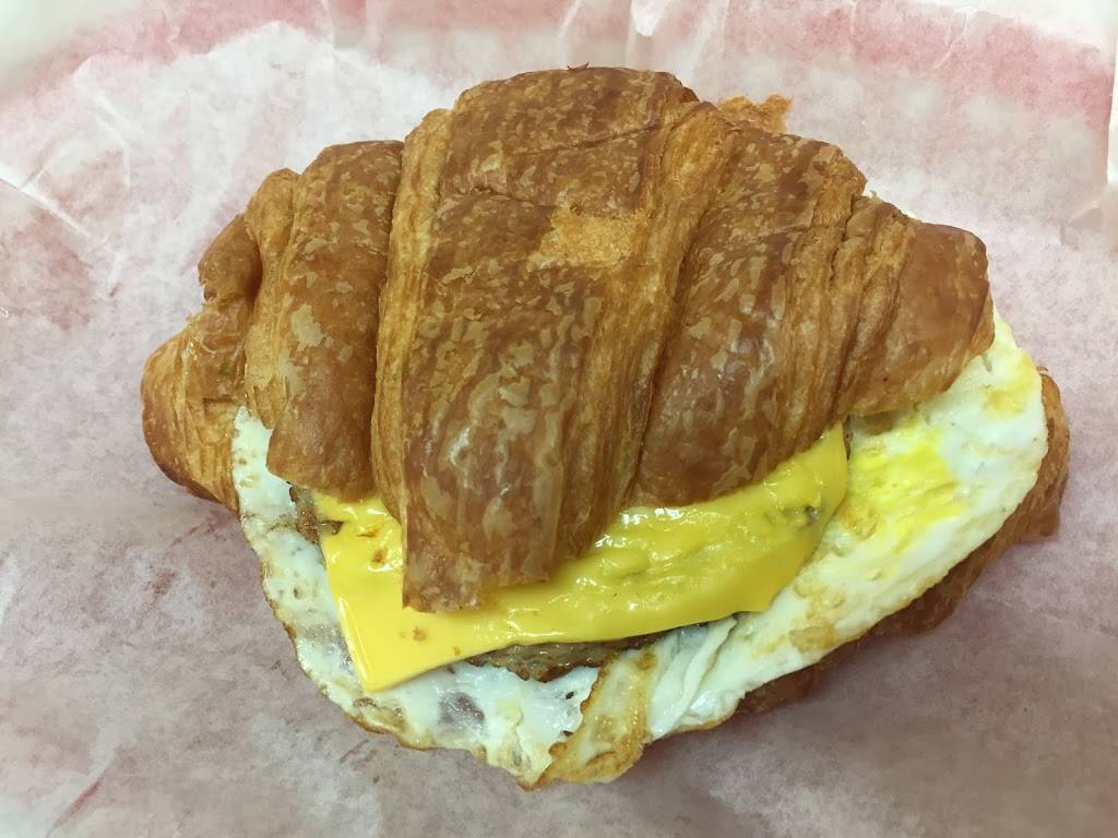 Leafs Deli | meal takeaway | 2201 W Valley Hwy N B, Auburn, WA 98001, USA | 2538336329 OR +1 253-833-6329