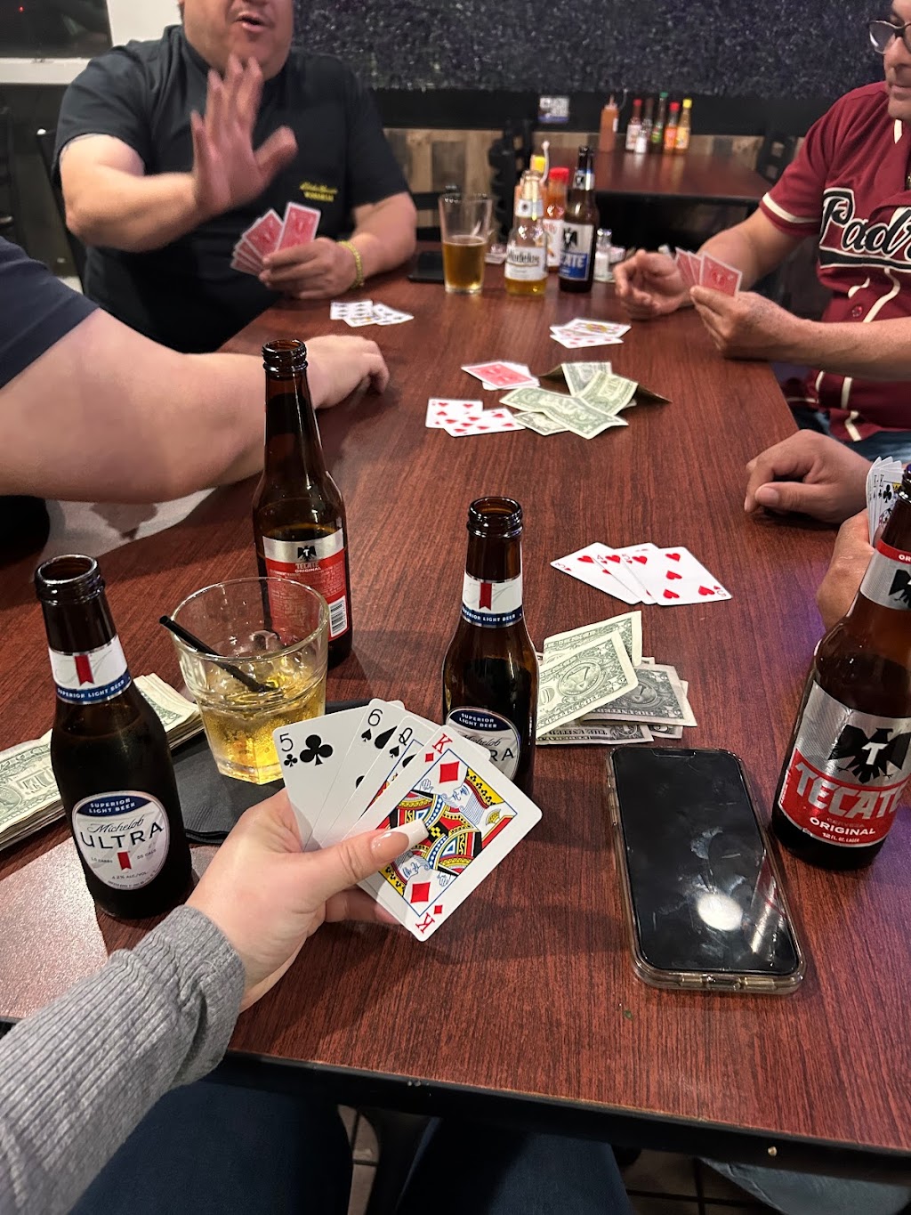 El Bebedero Mexican & Seafood | restaurant | 1873 Palm Ave, San Diego, CA 92154, USA | 6194291158 OR +1 619-429-1158