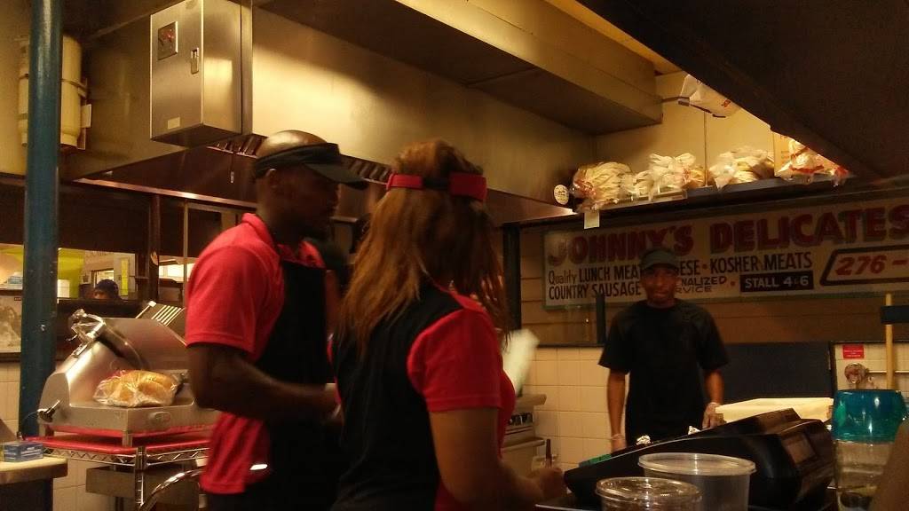 Heavenly Hotdogs | restaurant | 2101-2111 E Monument St, Baltimore, MD 21205, USA | 4108317905 OR +1 410-831-7905