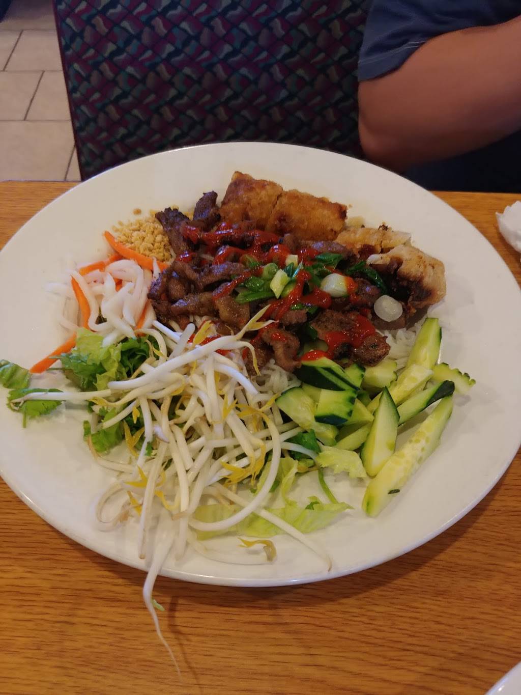 Pho 400 | restaurant | 400 Old Hwy 8 NW, New Brighton, MN 55112, USA | 6516339480 OR +1 651-633-9480