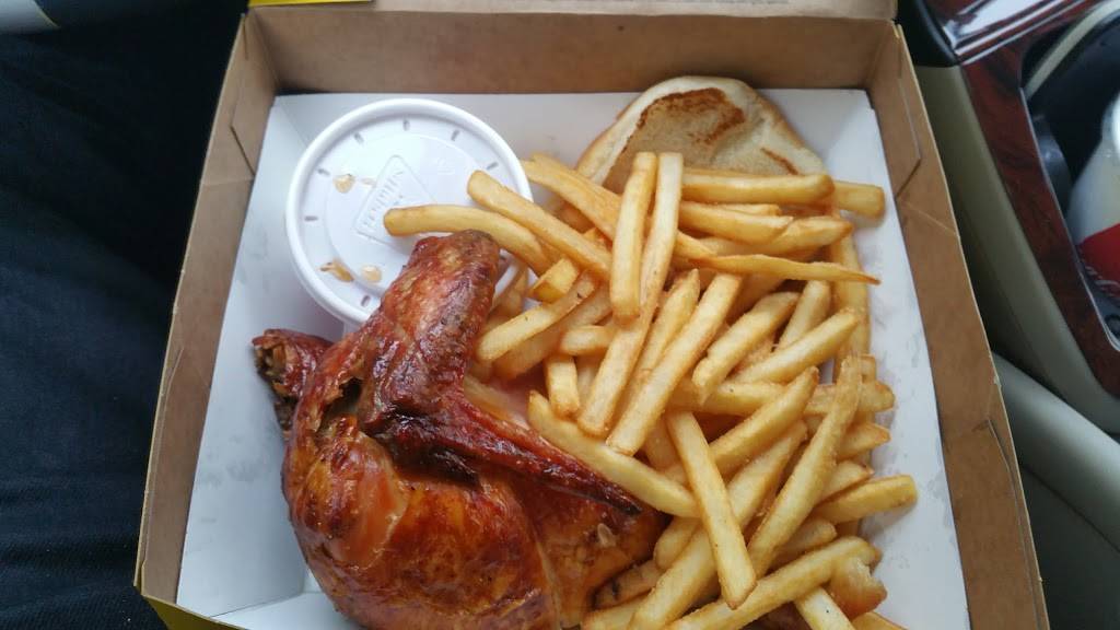 St-Hubert Express | restaurant | 101 Boulevard Sir-Wilfrid-Laurier, Beloeil, QC J3G 4G4, Canada | 5143855555 OR +1 514-385-5555