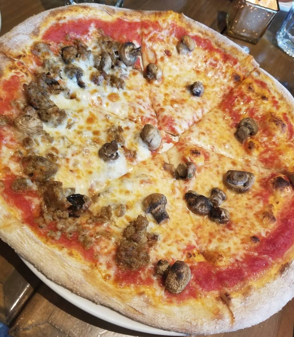 Napolese Pizzeria | restaurant | 114 E 49th St, Indianapolis, IN 46205, USA | 3179250765 OR +1 317-925-0765