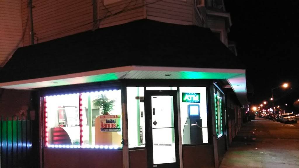 Dennys Pizza | restaurant | 520 Broadway, Newark, NJ 07104, USA | 9733688477 OR +1 973-368-8477