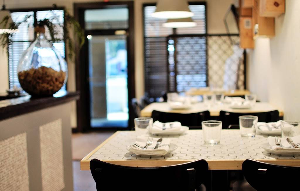 The Nook by Northside | restaurant | 1620, 6513 N College Ave, Indianapolis, IN 46220, USA | 3172530450 OR +1 317-253-0450