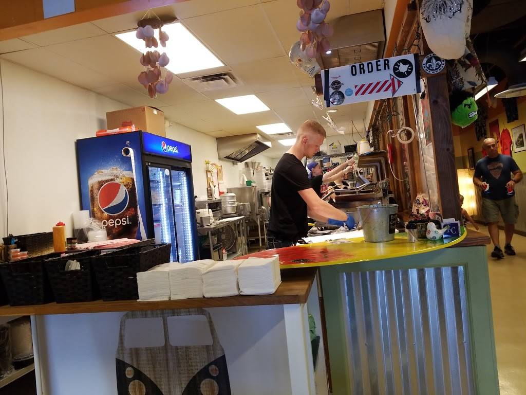 Longboards Wraps and Bowls | restaurant | 5415 Johnson Dr, Mission, KS 66205, USA | 9132362523 OR +1 913-236-2523