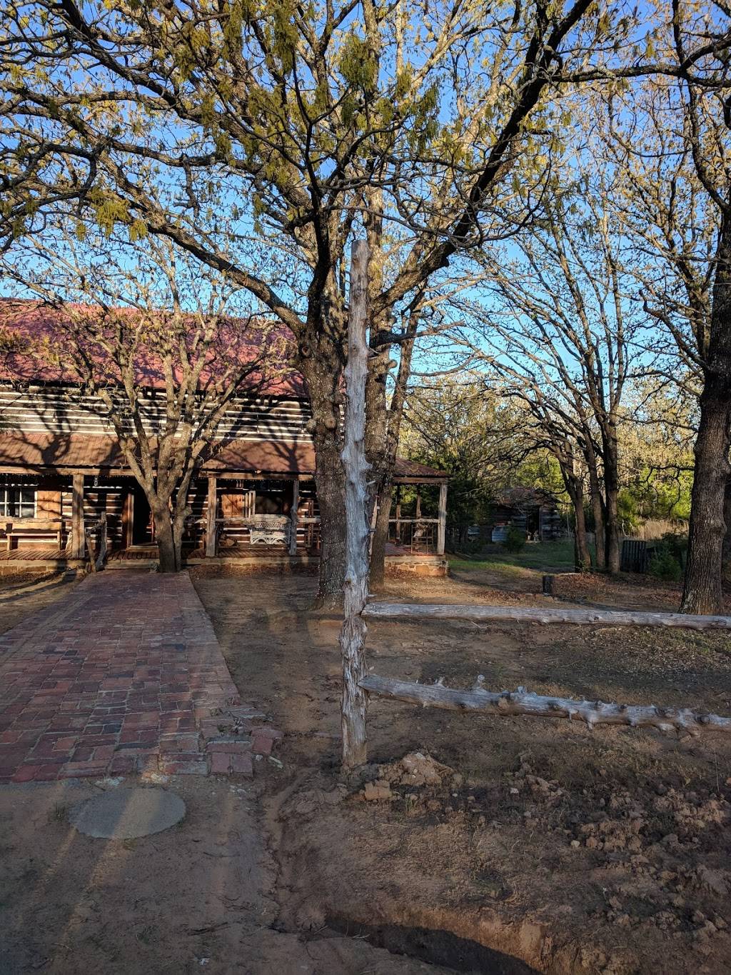 Living Kitchen Farm and Dairy | restaurant | 25198 S 481st W Ave, Depew, OK 74028, USA | 9182848169 OR +1 918-284-8169