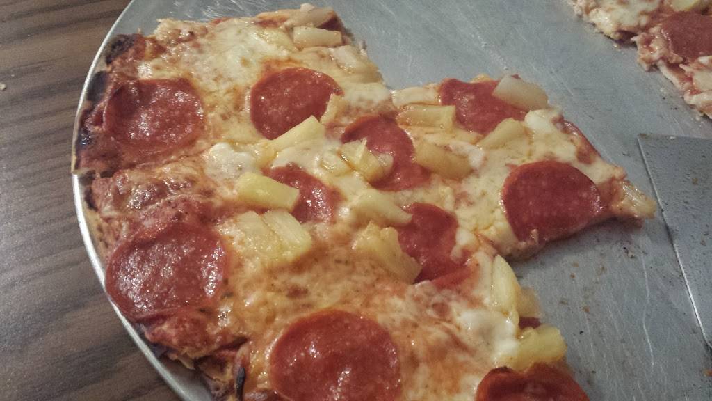 The Pizza Man | restaurant | 10212 Pflumm Rd, Lenexa, KS 66215, USA | 9134922116 OR +1 913-492-2116