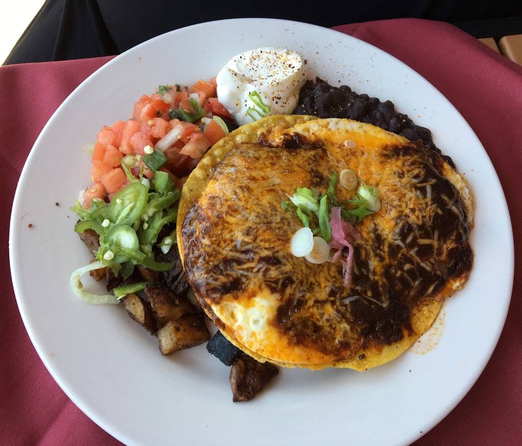 Alto Cinco | restaurant | 526 Westcott St, Syracuse, NY 13210, USA | 3154226399 OR +1 315-422-6399