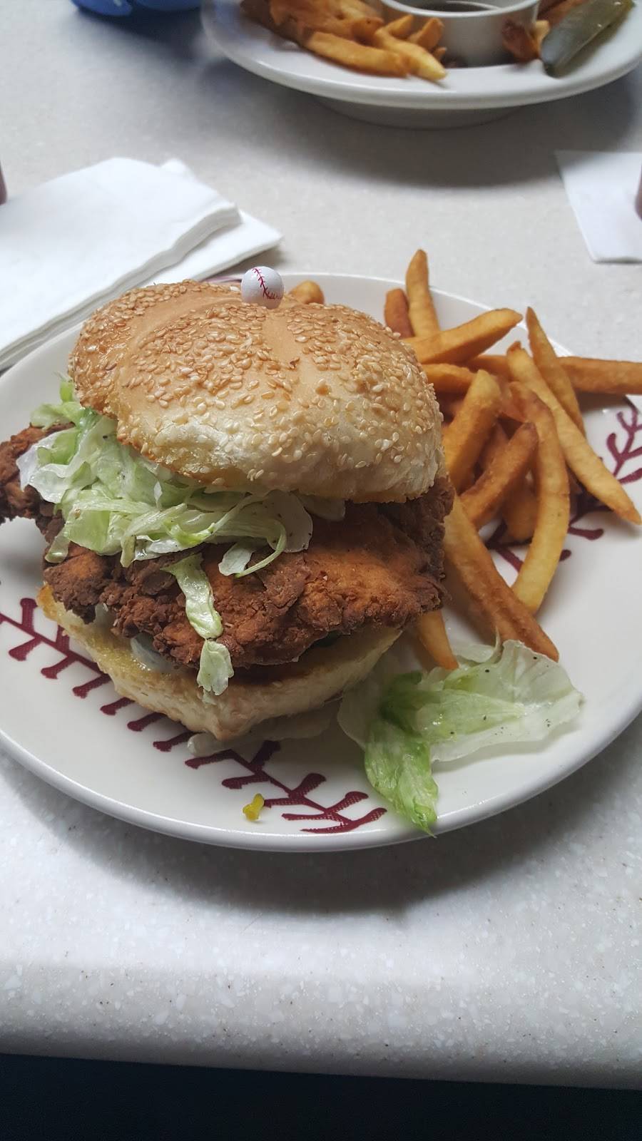 Champs Sports Grill | restaurant | 1611 N Atherton St, State College, PA 16803, USA | 8142347700 OR +1 814-234-7700