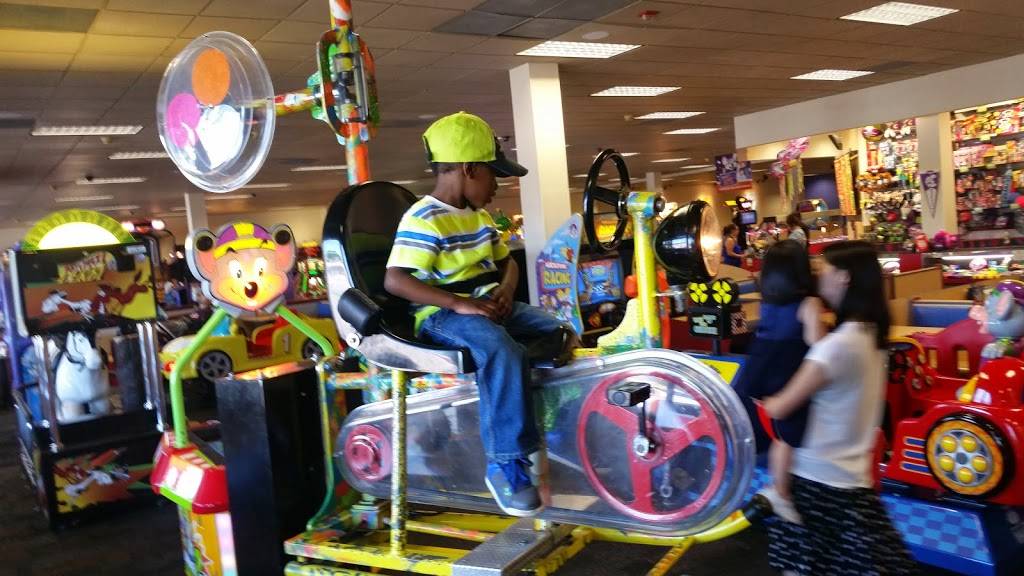 Chuck E. Cheese | restaurant | 4994 Harlem Rd, Amherst, NY 14226, USA | 7168393543 OR +1 716-839-3543