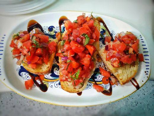 Sicilia Restaurant | restaurant | 3929 Bayshore Dr, Naples, FL 34112, USA | 2393074755 OR +1 239-307-4755