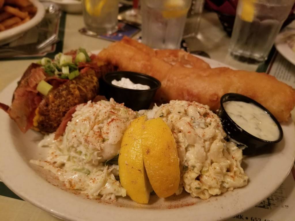 The Globe | restaurant | 711 E Main St, East Aurora, NY 14052, USA | 7166524221 OR +1 716-652-4221