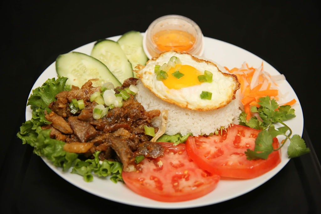 Banh Mi Cafe | restaurant | 102 Main St, Watertown, MA 02472, USA | 8573044655 OR +1 857-304-4655