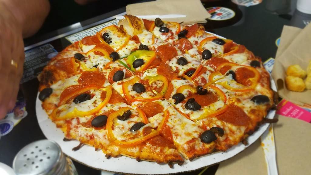 Pizza Connection | restaurant | 220 E Lake Ave, Auburndale, FL 33823, USA | 8639679349 OR +1 863-967-9349
