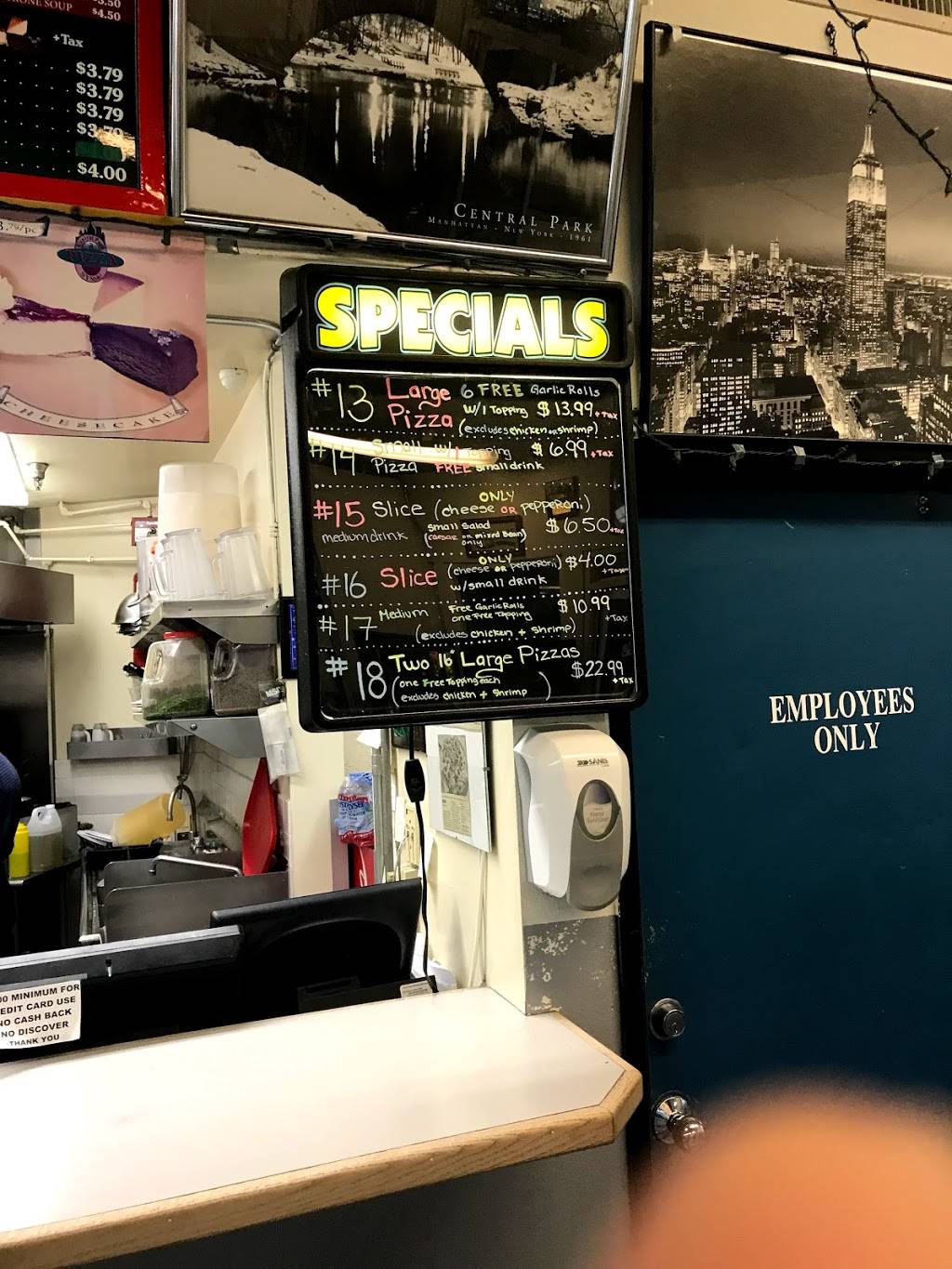 NY Style Central Park Pizza | restaurant | 220 N Victory Blvd, Burbank, CA 91502, USA | 8189537492 OR +1 818-953-7492