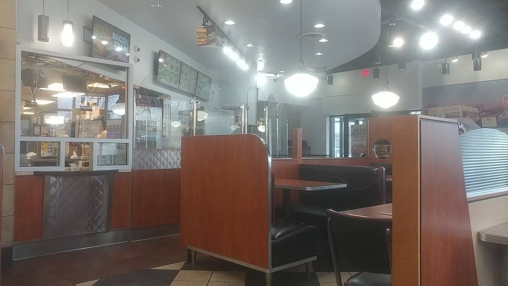 Checkers | restaurant | 17620 Grand River Ave, Detroit, MI 48227, USA | 3132702199 OR +1 313-270-2199