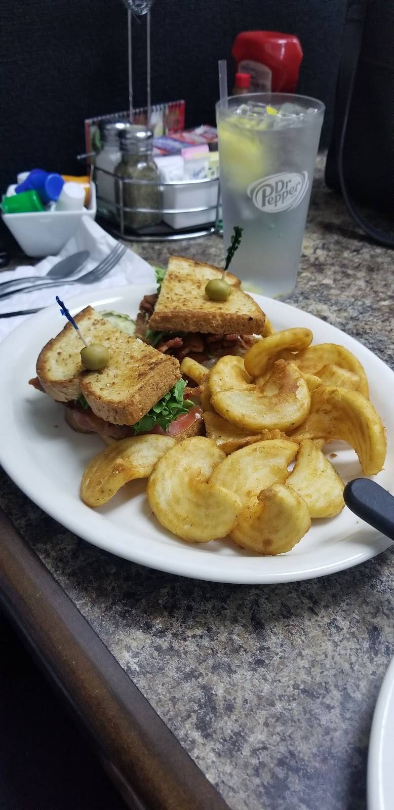 Apple Barrel Cafe #4 on Mingo | restaurant | 9701 E 61st St, Tulsa, OK 74133, USA | 9185055951 OR +1 918-505-5951