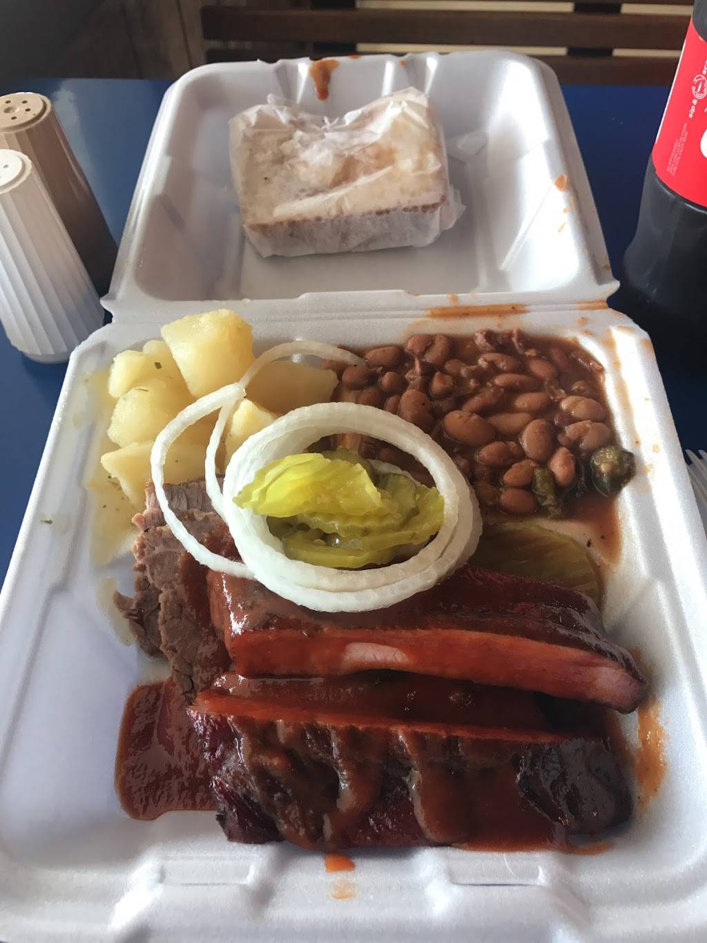 STILL SMOKIN BBQ | restaurant | 212 South Hickory Street, Abbott, TX 76621, USA | 2545809644 OR +1 254-580-9644