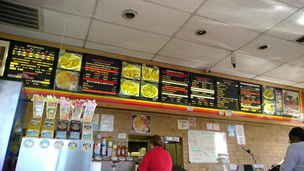 Pioneer Chicken | meal takeaway | 904 S Soto St, Los Angeles, CA 90023, USA | 3232624562 OR +1 323-262-4562