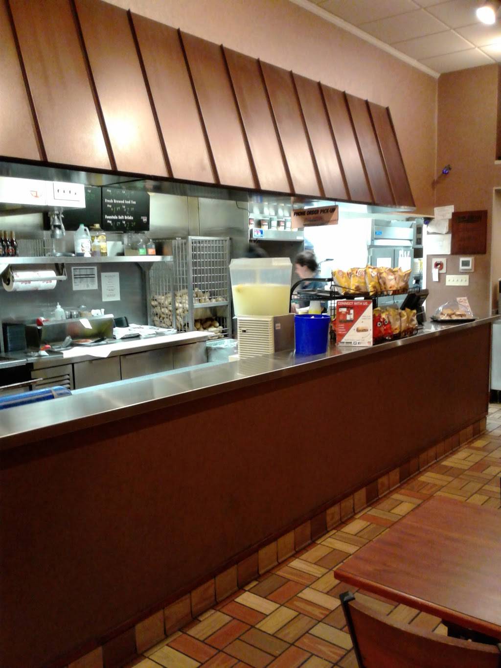 Penn Station East Coast Subs | meal takeaway | 10701 Harrison Ave, Harrison, OH 45030, USA | 5133677004 OR +1 513-367-7004