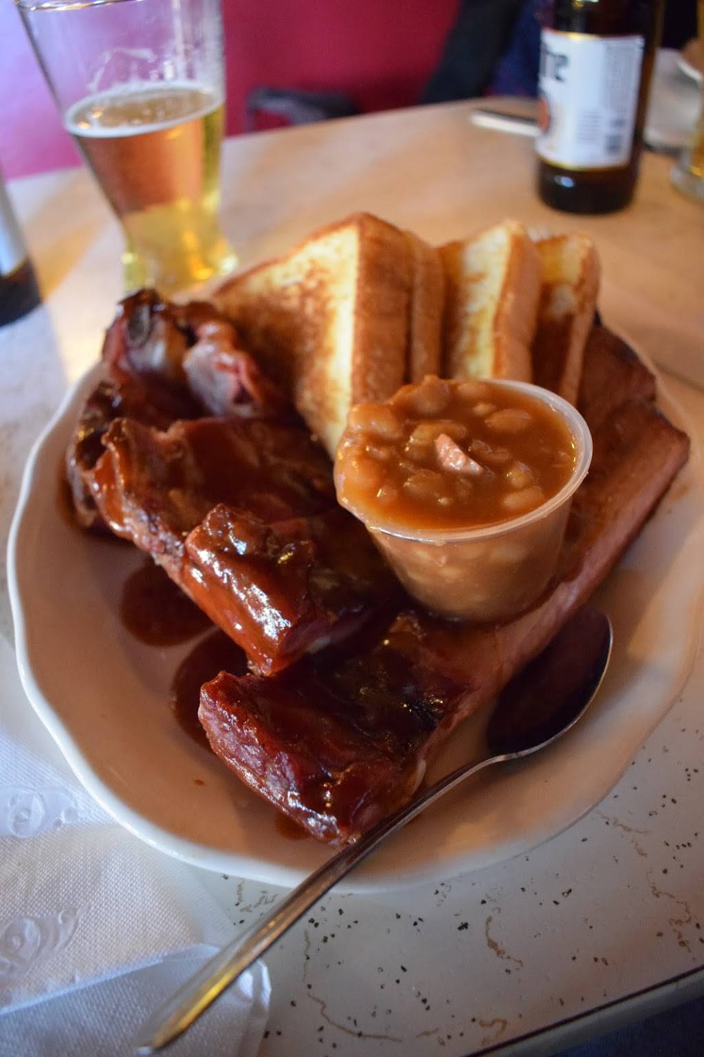 Hickory Log Bar-B-Q | restaurant | 5047 Welborn Ln, Kansas City, KS 66104, USA | 9132879560 OR +1 913-287-9560