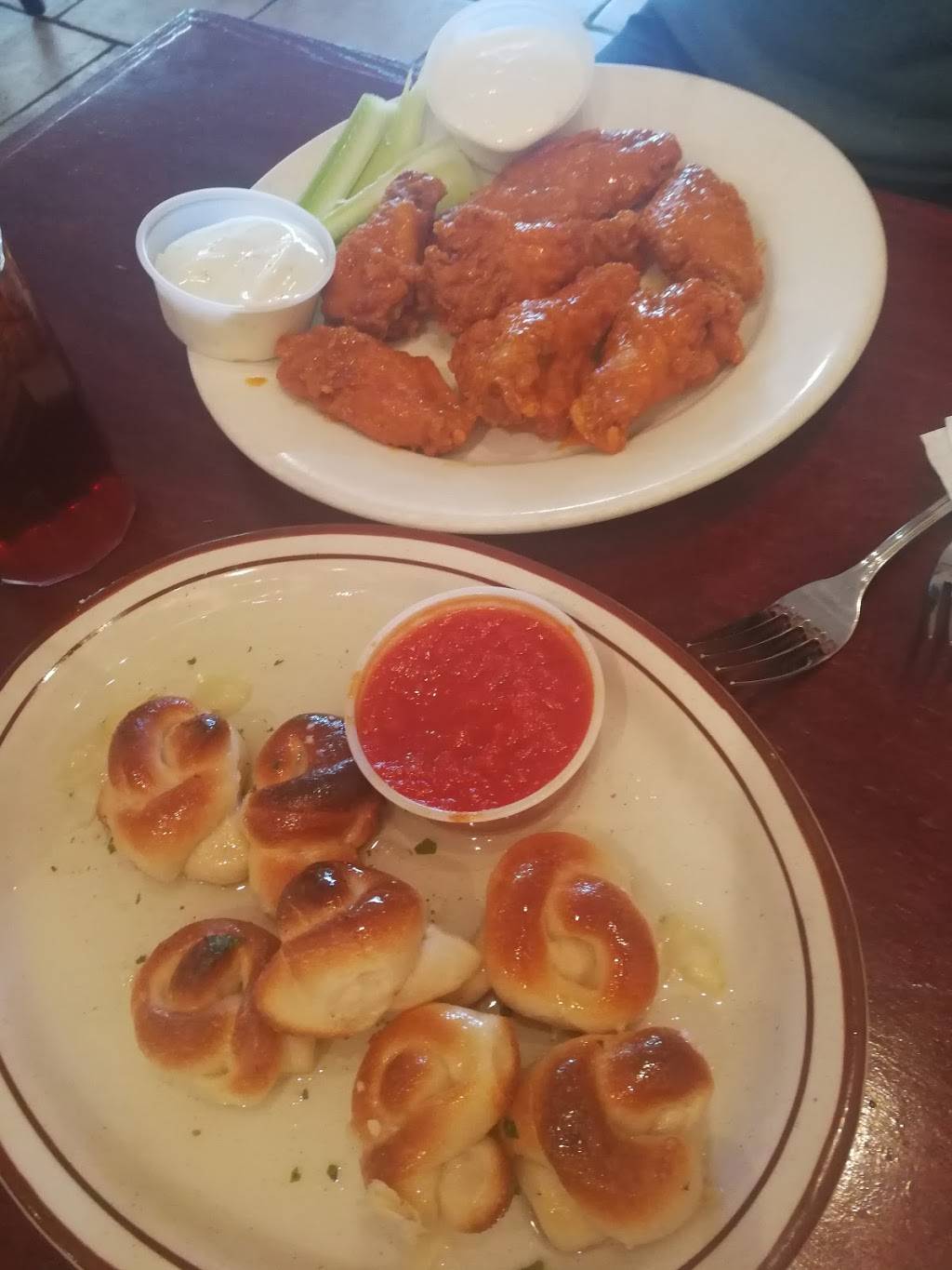 Cicciones Restaurant | restaurant | Lowes Foods Dr, Lewisville, NC 27023, USA | 3369454619 OR +1 336-945-4619