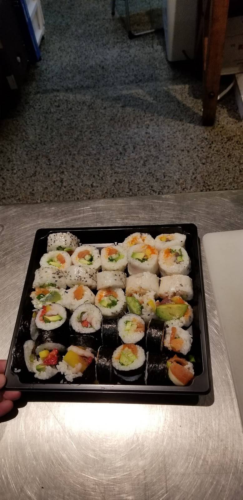 Kokomi Sushi | restaurant | 2093 Avenue Champlain, Shawinigan, QC G9N 2L3, Canada | 8198522737 OR +1 819-852-2737