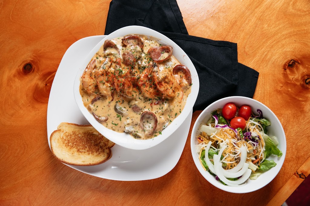 Honeys Grill, LLC | restaurant | 533 US-82, Greenville, MS 38701, USA | 6627023323 OR +1 662-702-3323