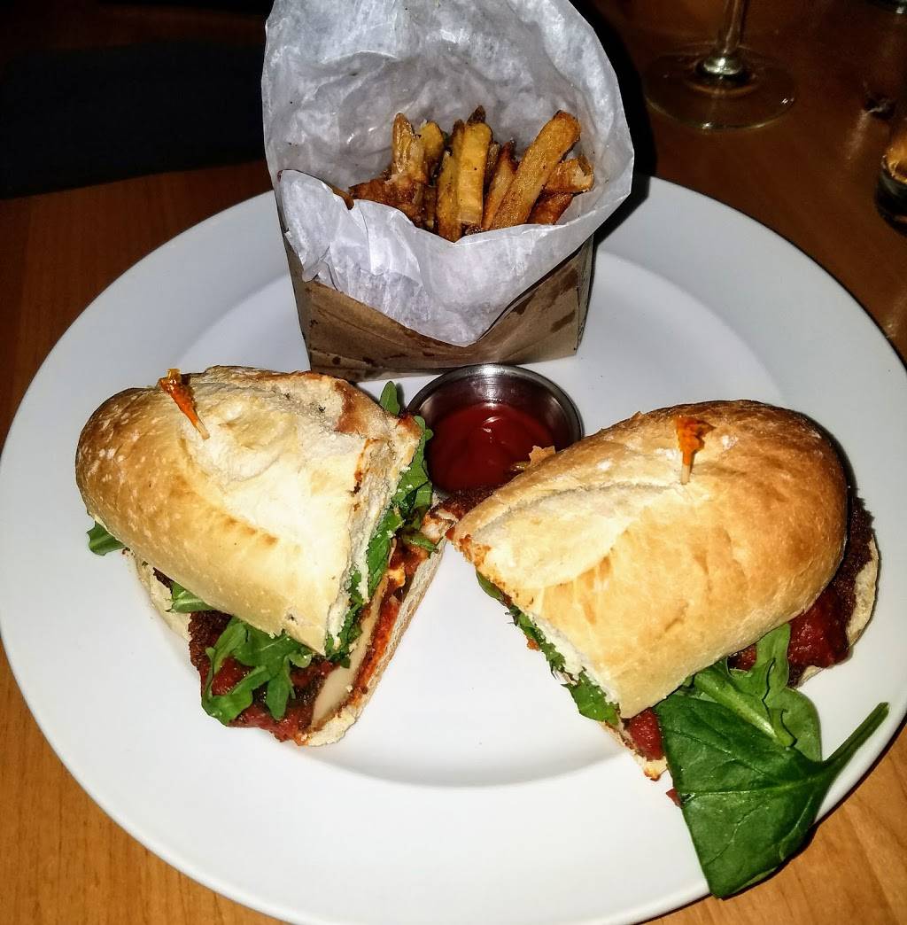 Burntwood Tavern Crocker Park | restaurant | 12 Main St, Westlake, OH 44145, USA | 4404551732 OR +1 440-455-1732