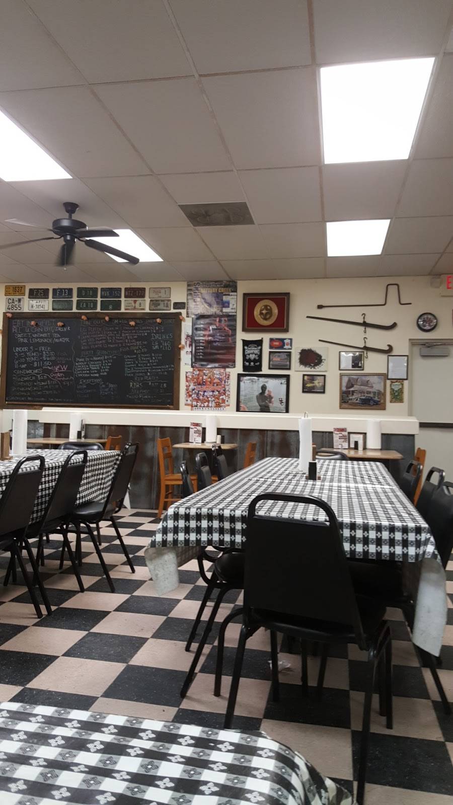 Dukes BBQ of Beaufort | restaurant | 1509 Salem Rd, Beaufort, SC 29902, USA | 8433794744 OR +1 843-379-4744